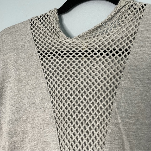 Emma & Sam Fishnet Hooded dress - Picture 4 of 4